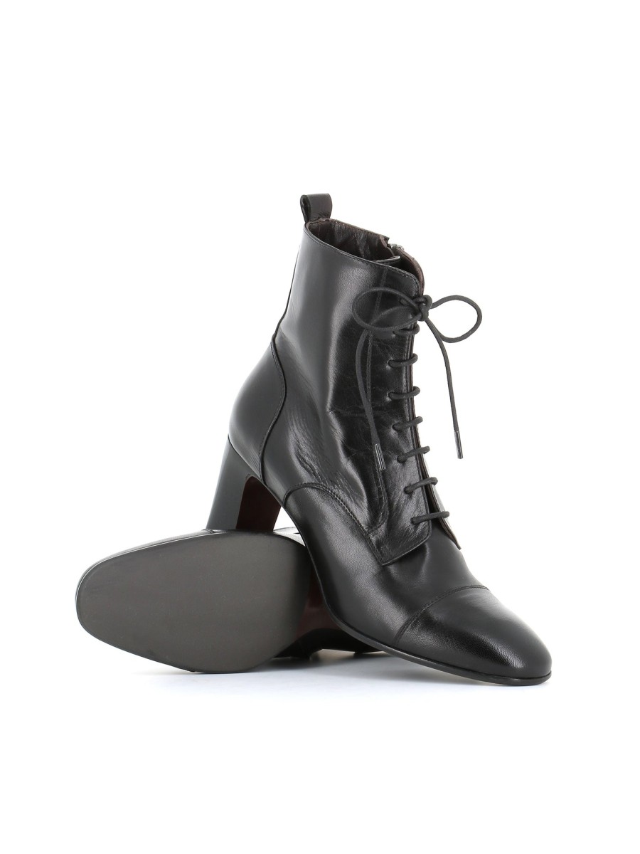 Woman taxi drivers | Tassinari M440 Black Women'S Ankle Boot